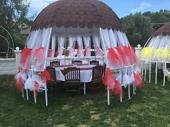 Ξενοδοχείο Our Place 3*