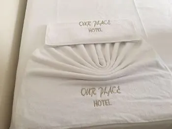 Ξενοδοχείο Our Place 3*